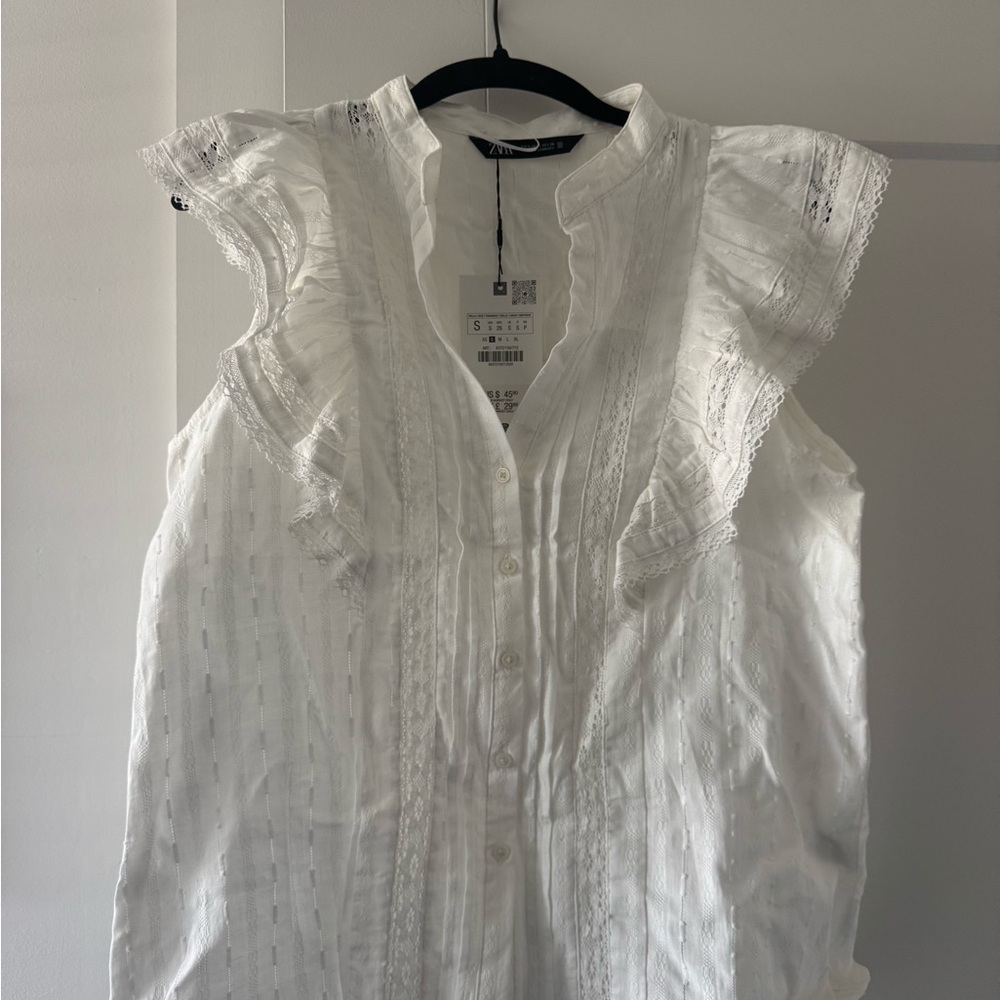 Zara White Lace Ruffle Blouse